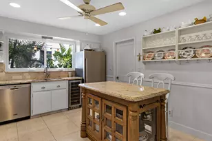 2750 NE 8th Ct, Pompano Beach, FL 33062 - Photo 15