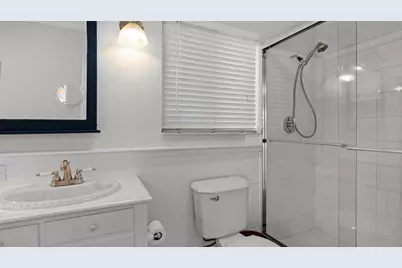 2750 NE 8th Court, Pompano Beach, FL 33062 - Photo 25