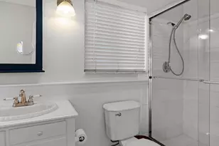 2750 NE 8th Ct, Pompano Beach, FL 33062 - Photo 25