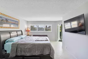 3590 Via Poinciana, Lake Worth, FL 33467 - Photo 7