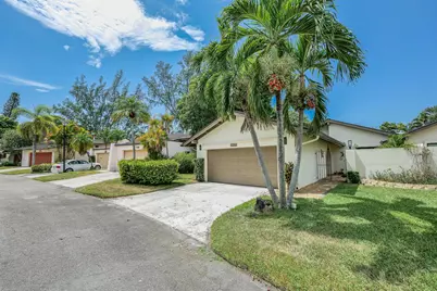 3457 Spring Bluff Place #14, Lauderhill, FL 33319 - Photo 3