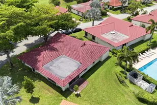 7918 Hibiscus Cir, Tamarac, FL 33321 - Photo 27
