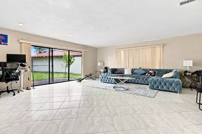 7918 Hibiscus Circle #59, Tamarac, FL 33321 - Photo 11