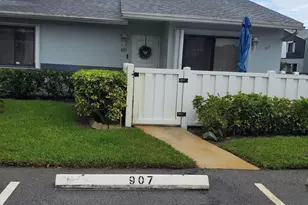 2641 Gately Dr E, West Palm Beach, FL 33415 - Photo 3