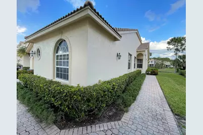 8110 Carnoustie Place, Port Saint Lucie, FL 34986 - Photo 7