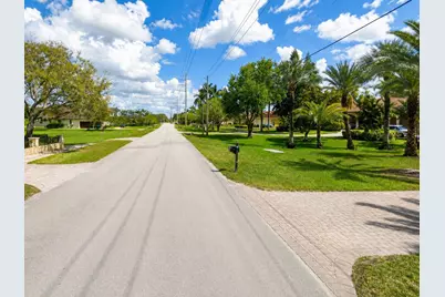 12465 SW 20th Street, Davie, FL 33325 - Photo 3