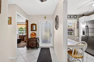 226 Lake Constance Dr, West Palm Beach, FL 33411 - Photo 5
