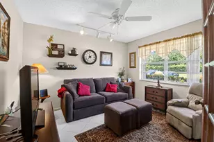 226 Lake Constance Dr, West Palm Beach, FL 33411 - Photo 9