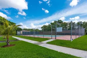 7801 Colony Circle S, Tamarac, FL 33321 - Photo 13