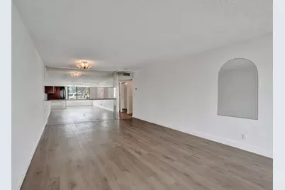 8030 Hampton Boulevard #106, North Lauderdale, FL 33068 - Photo 11
