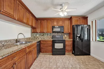 8030 Hampton Boulevard #106, North Lauderdale, FL 33068 - Photo 5