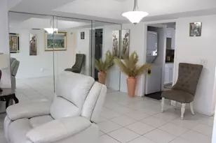 3425 Via Poinciana, Lake Worth, FL 33467 - Photo 11