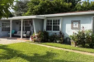 2227 Wiley Ct, Hollywood, FL 33020 - Photo 3