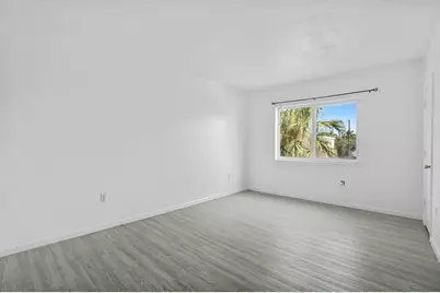 306 NW 84th Terrace #306, Miami, FL 33150 - Photo 3