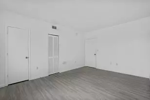 306 NW 84th Terrace, Miami, FL 33150 - Photo 5
