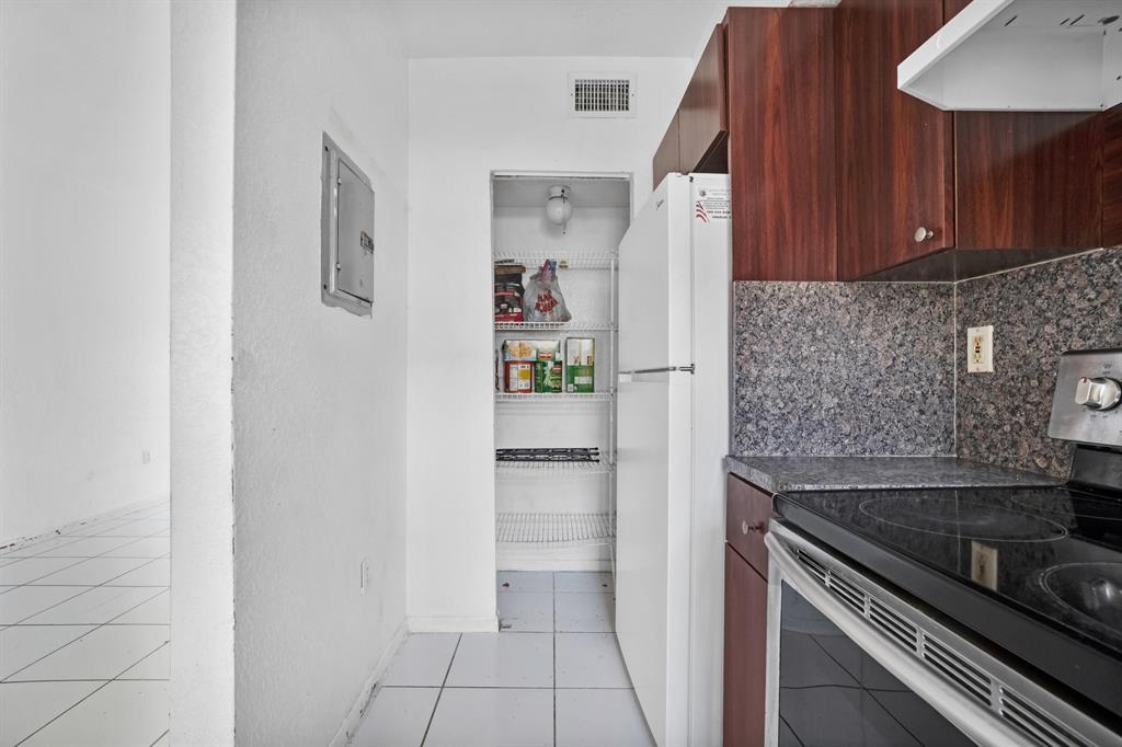 306 NW 84th Terrace #306 - 306 NW 84th Terrace #306, Miami, FL 33150 Luxury Property | Jose Angel Pina