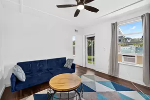 2702 NE 9th Ave, Wilton Manors, FL 33334 - Photo 3