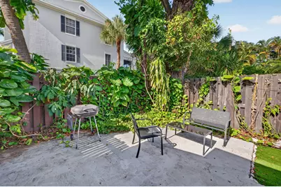 2702 NE 9th Avenue #1/2, Wilton Manors, FL 33334 - Photo 23
