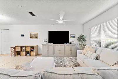 10661 NW 27th Court, Sunrise, FL 33322 - Photo 11