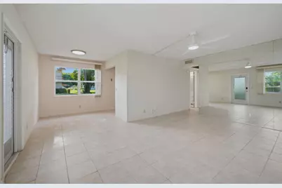 132 Cambridge F #132, West Palm Beach, FL 33417 - Photo 3