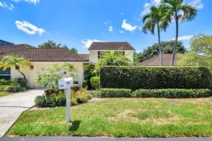 11290 Glen Oaks Ct, North Palm Beach, FL 33408 - Photo 1