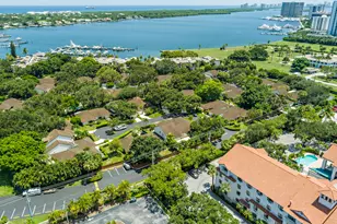 11290 Glen Oaks Ct, North Palm Beach, FL 33408 - Photo 39