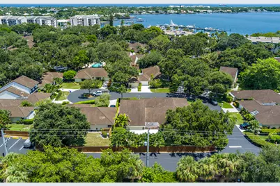 11290 Glen Oaks Court, North Palm Beach, FL 33408 - Photo 35