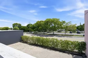 523 N Dixie Hwy, Lake Worth Beach, FL 33460 - Photo 17