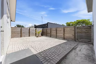 523 N Dixie Highway, Lake Worth Beach, FL 33460 - Photo 17
