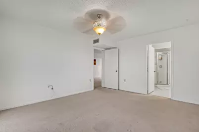2621 Village Boulevard #203, West Palm Beach, FL 33409 - Photo 13