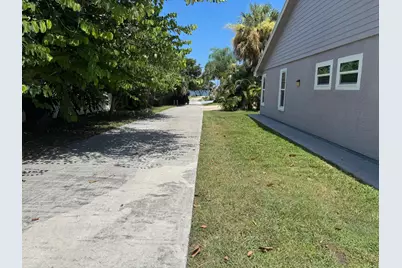 13605 S Indian River Drive, Jensen Beach, FL 34957 - Photo 7