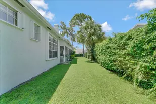 1040 Wild Cherry Ln, Wellington, FL 33414 - Photo 43