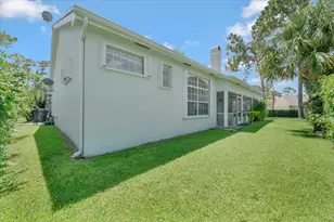 1040 Wild Cherry Ln, Wellington, FL 33414 - Photo 29