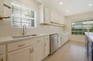1040 Wild Cherry Ln, Wellington, FL 33414 - Photo 19
