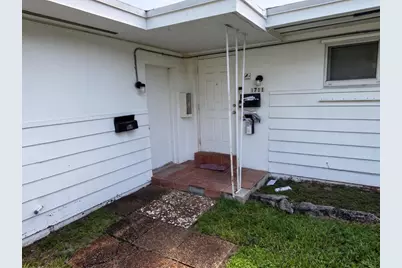 1711 N 17th Court #B, Hollywood, FL 33020 - Photo 3