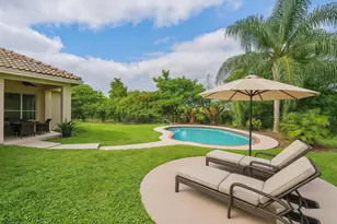 8671 155th Pl N, Palm Beach Gardens, FL 33418 - Photo 17