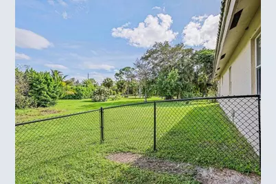 8671 155th Place N, Palm Beach Gardens, FL 33418 - Photo 43