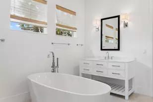 12176 Waterstone Cir, Palm Beach Gardens, FL 33412 - Photo 21