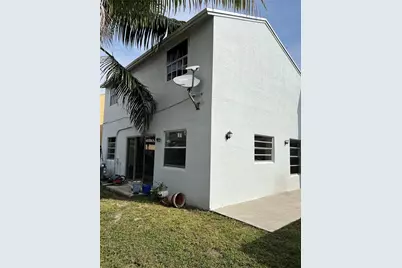8265 NW 192nd Terrace, Hialeah, FL 33015 - Photo 17