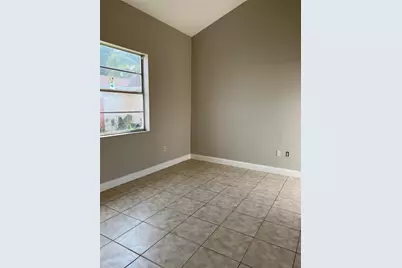 8265 NW 192nd Terrace, Hialeah, FL 33015 - Photo 13