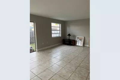 8265 NW 192nd Terrace, Hialeah, FL 33015 - Photo 5
