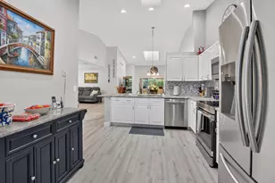 8347 Springlake Dr, Boca Raton, FL 33496 - Photo 11