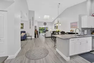 8347 Springlake Dr, Boca Raton, FL 33496 - Photo 5