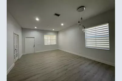 4293 Laurel Ridge Circle #4293, Weston, FL 33331 - Photo 9