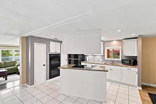 21671 S Heritage Cir, Pembroke Pines, FL 33029 - Photo 19