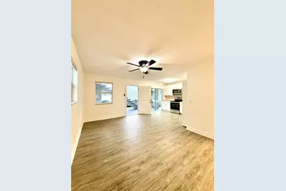 436 Auburn #105, Daytona Beach, FL 32118 - Photo 3