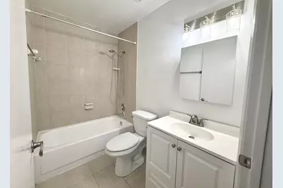 1625 Meadows Circle W, Boynton Beach, FL 33436 - Photo 9