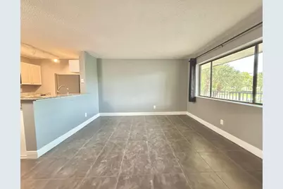 1625 Meadows Circle W, Boynton Beach, FL 33436 - Photo 5