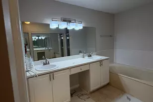 107 Half Moon Cir, Jupiter, FL 33458 - Photo 13