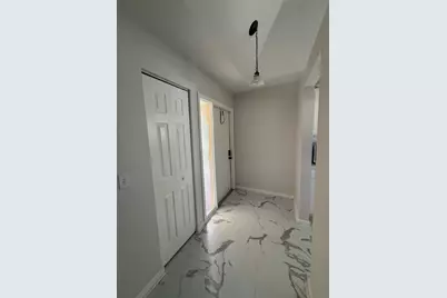 107 Half Moon Circle #D, Jupiter, FL 33458 - Photo 5